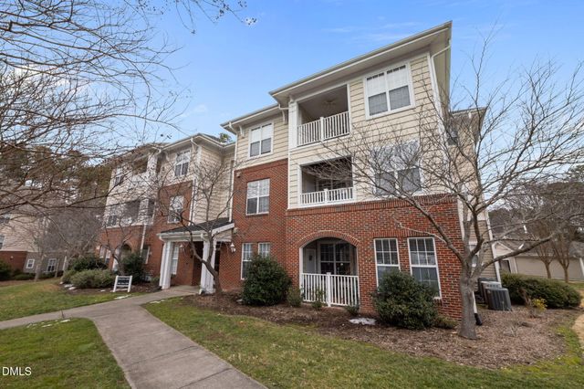 1014 Arborgate Circle, Chapel Hill, NC 27514