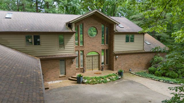 7129 Lakeridge Place, Texas Twp, MI 49009