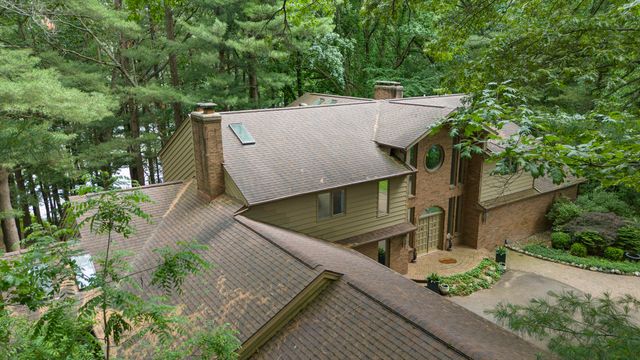 7129 Lakeridge Place, Texas Twp, MI 49009