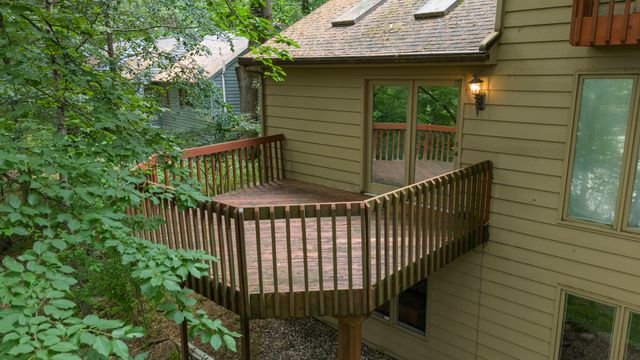 7129 Lakeridge Place, Texas Twp, MI 49009