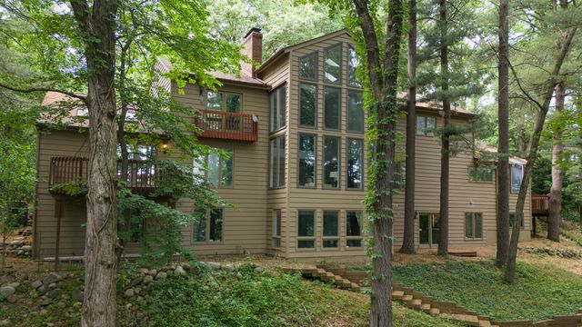 7129 Lakeridge Place, Texas Twp, MI 49009
