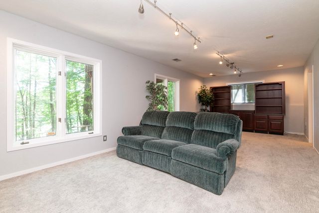 7129 Lakeridge Place, Texas Twp, MI 49009
