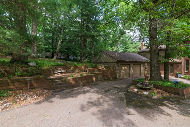 7129 Lakeridge Place, Texas Twp, MI 49009