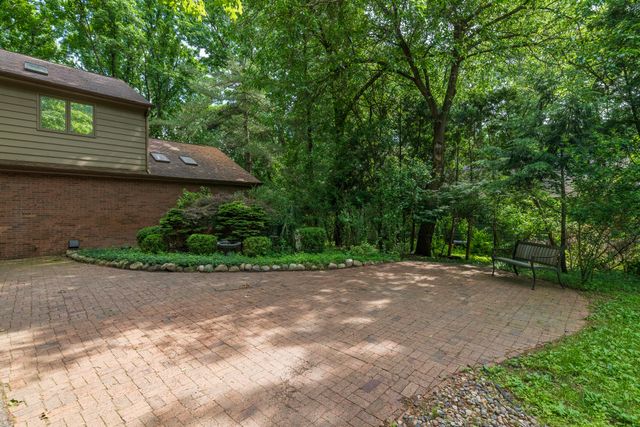 7129 Lakeridge Place, Texas Twp, MI 49009