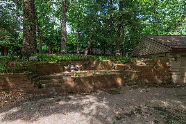 7129 Lakeridge Place, Texas Twp, MI 49009