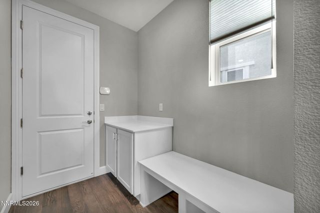 9267 Blue Basin Trail, Reno, NV 89521