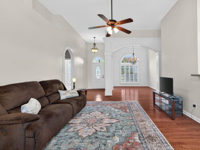 1077 Nealcrest Cir, Spring Hill, TN 37174