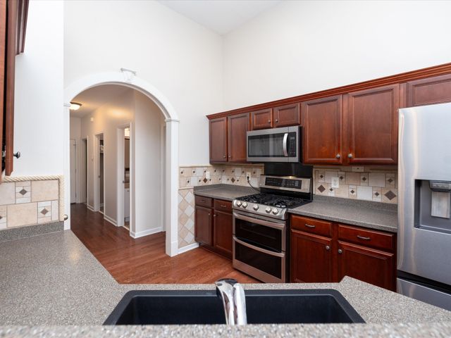 1077 Nealcrest Cir, Spring Hill, TN 37174