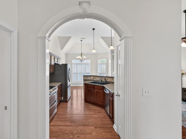 1077 Nealcrest Cir, Spring Hill, TN 37174