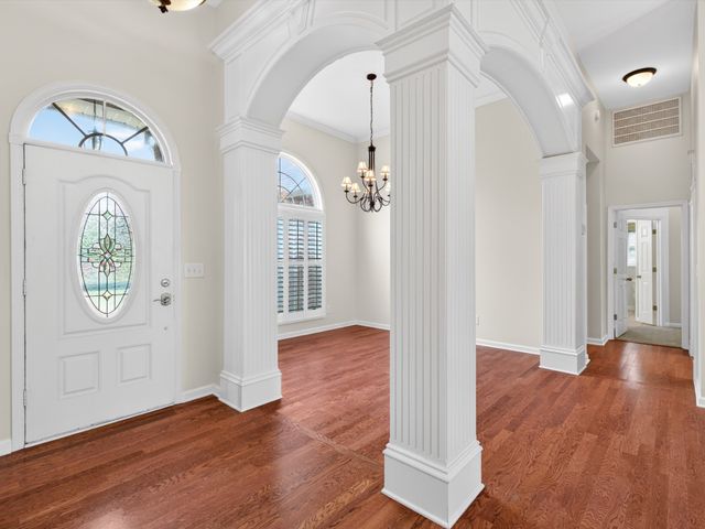 1077 Nealcrest Cir, Spring Hill, TN 37174