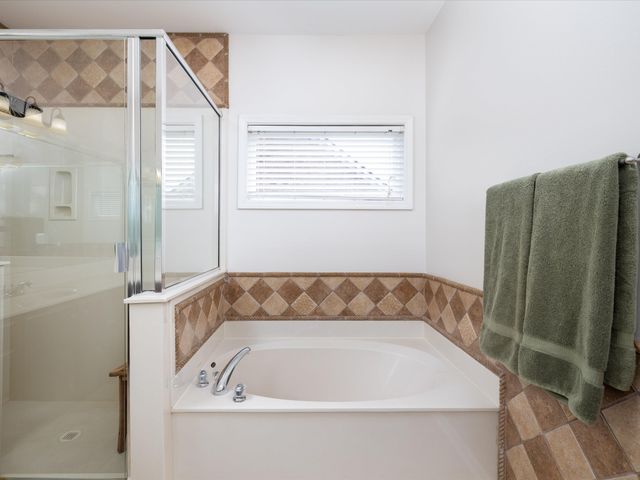 1077 Nealcrest Cir, Spring Hill, TN 37174