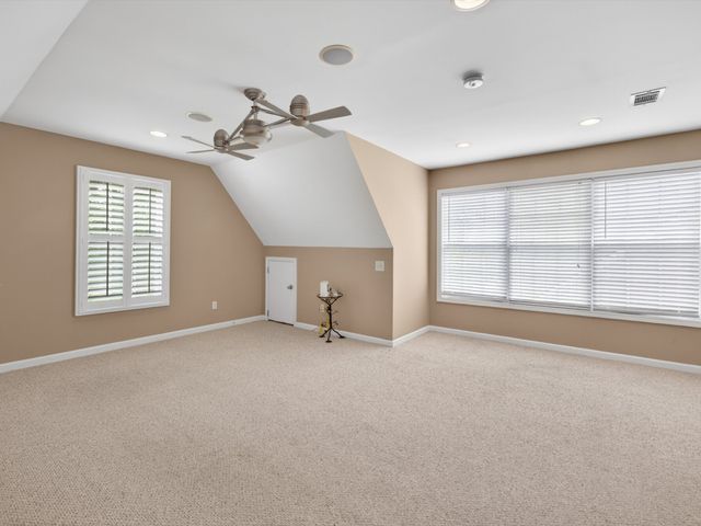 1077 Nealcrest Cir, Spring Hill, TN 37174