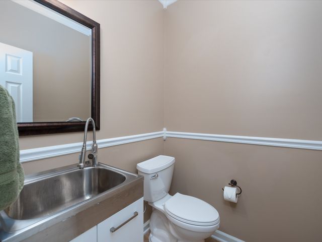 1077 Nealcrest Cir, Spring Hill, TN 37174