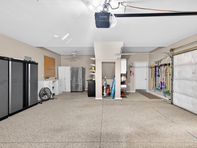 1077 Nealcrest Cir, Spring Hill, TN 37174