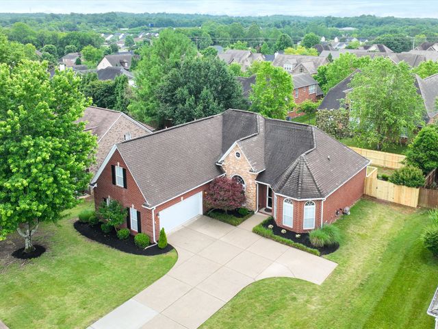 1077 Nealcrest Cir, Spring Hill, TN 37174