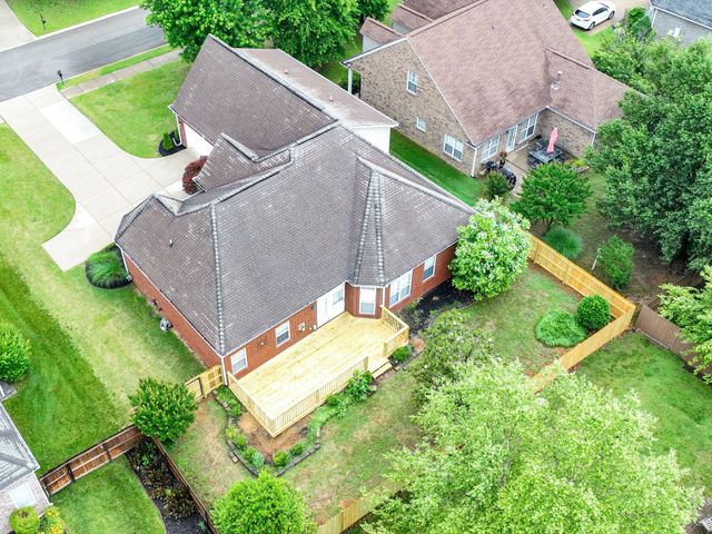 1077 Nealcrest Cir, Spring Hill, TN 37174