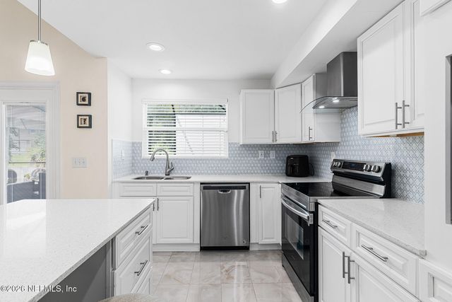 7842 LINKSIDE Drive, Jacksonville, FL 32256