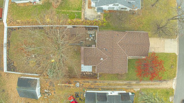 1318 6th Street SW, Willmar, MN 56201