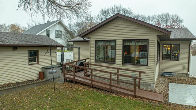 1318 6th Street SW, Willmar, MN 56201