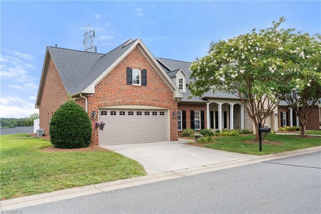 304 Pelican Lane, Clemmons, NC 27012