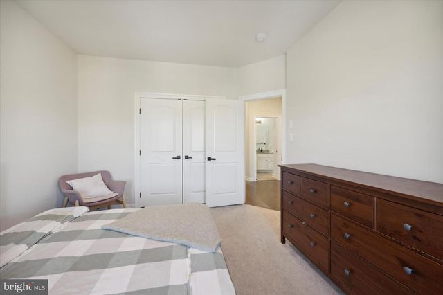 831 STONECLIFFE RD, Malvern, PA 19355