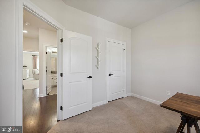 831 STONECLIFFE RD, Malvern, PA 19355