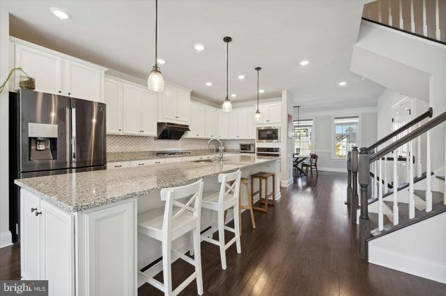 831 STONECLIFFE RD, Malvern, PA 19355