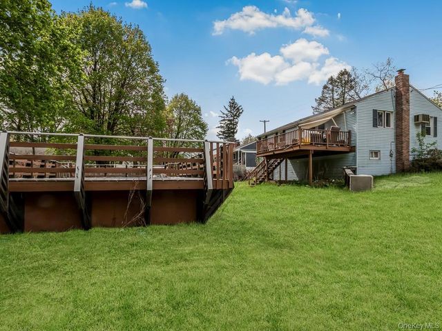 69 Cedar Avenue, New Windsor, NY 12553