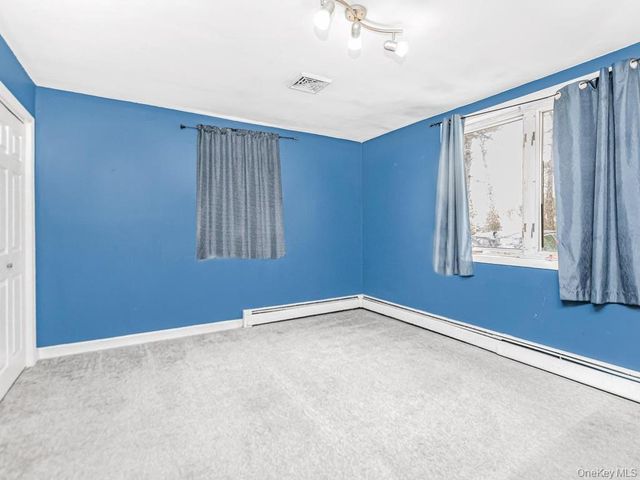 69 Cedar Avenue, New Windsor, NY 12553