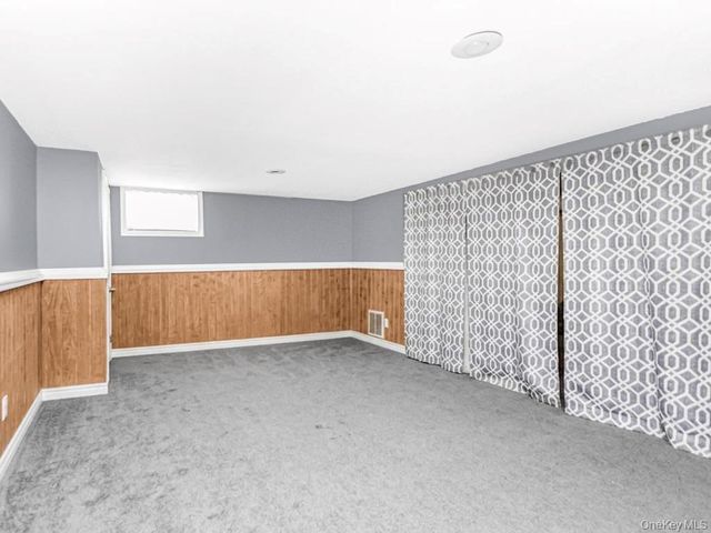 69 Cedar Avenue, New Windsor, NY 12553