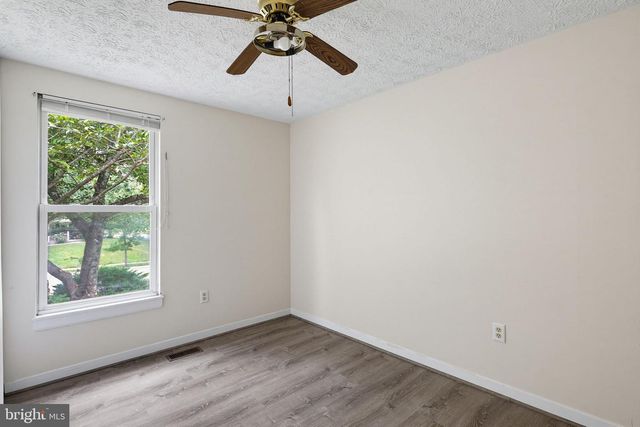 5571 HUNTING HORN DR, Ellicott City, MD 21043