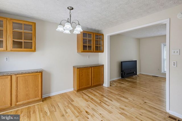 5571 HUNTING HORN DR, Ellicott City, MD 21043