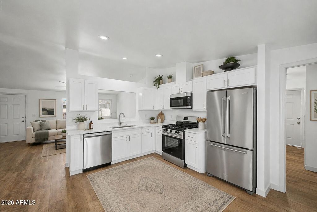 7130 N 68TH Drive, Glendale, AZ 85303
