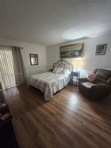 8810 SW 123rd Ct M103, Miami, FL 33186