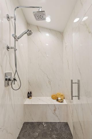 19020 Minnetonka Boulevard, Deephaven, MN 55391