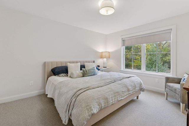 19020 Minnetonka Boulevard, Deephaven, MN 55391