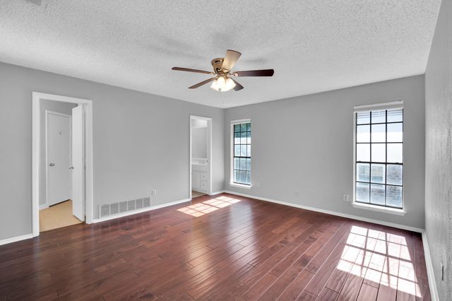 5717 Stage Line Court, Arlington, TX 76017