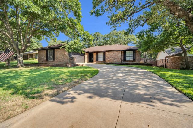 5717 Stage Line Court, Arlington, TX 76017