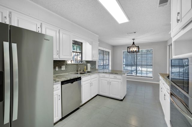 5717 Stage Line Court, Arlington, TX 76017