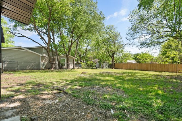 8225 Carlos Street, White Settlement, TX 76108