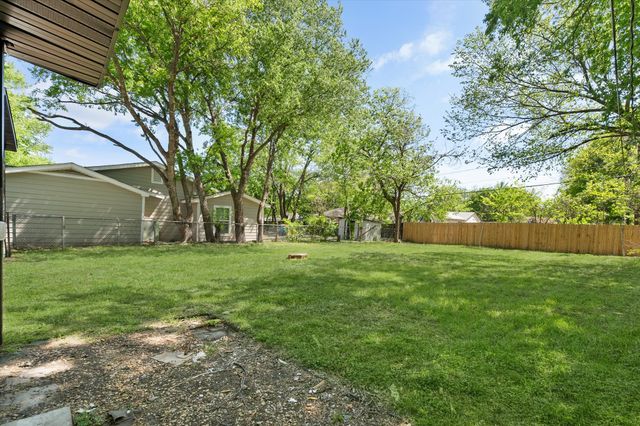 8225 Carlos Street, White Settlement, TX 76108