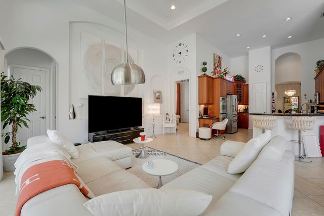 8197 Butler Greenwood Drive, West Palm Beach, FL 33411