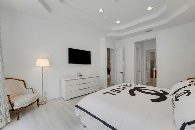 8197 Butler Greenwood Drive, West Palm Beach, FL 33411