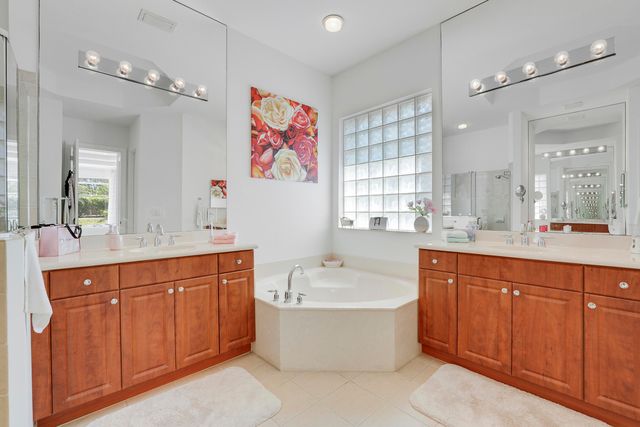 8197 Butler Greenwood Drive, West Palm Beach, FL 33411