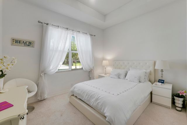 8197 Butler Greenwood Drive, West Palm Beach, FL 33411