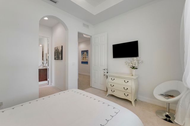 8197 Butler Greenwood Drive, West Palm Beach, FL 33411