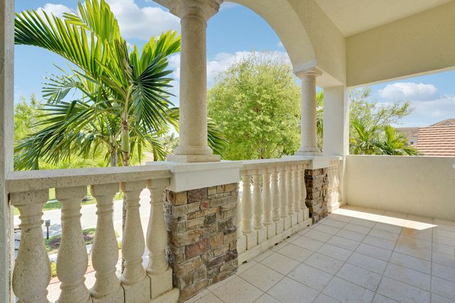 8197 Butler Greenwood Drive, West Palm Beach, FL 33411