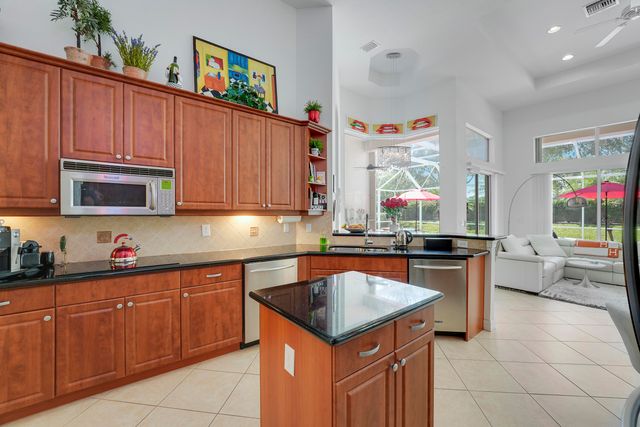 8197 Butler Greenwood Drive, West Palm Beach, FL 33411