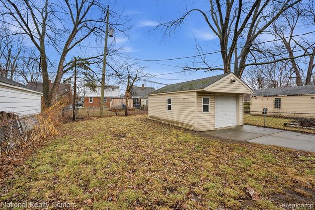 9376 Dixie, Redford, MI 48239