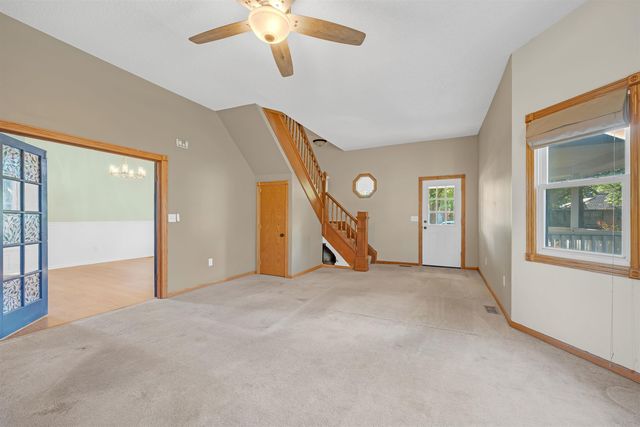 127 N Adams St, Cheney, KS 67025